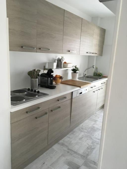 Appartement T3 Proche De La Mer Narbonne Exteriör bild
